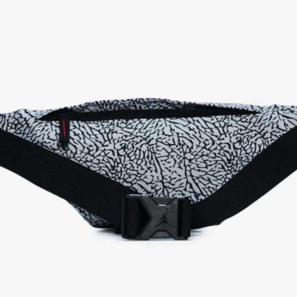 Nike Air Jordan Fanny Pack Hip Waist Belt Crossbody Bag Elephant Print MSRP $55 - Picture 7 of 12